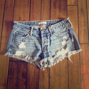Hollister jean shorts. Size 9 (29)